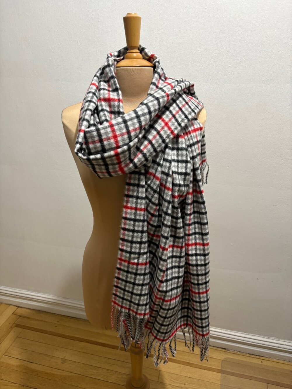 NWT Pretty Persuasions brushed oversize scarf in white, black, grey & red check